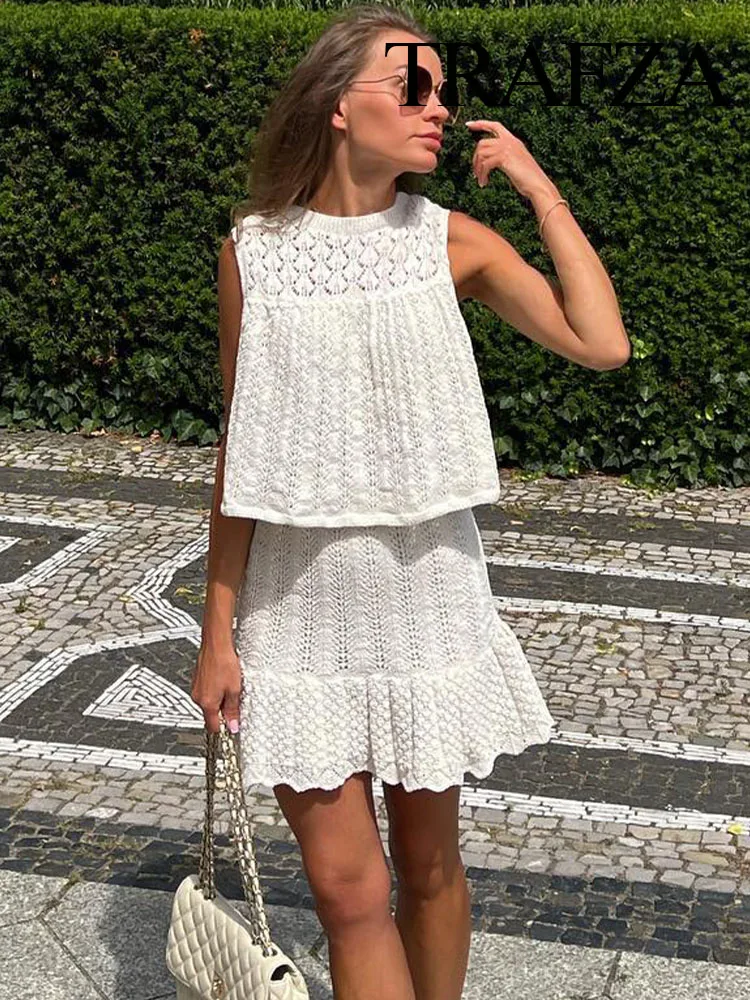 TRAFZA Summer Women Mesh Jacquard Skirts Sets New Sweet Hollow Out O-neck Sleeve Loose Tops A-Line Drawstring Mini Skirts Set
TRAFZA Summer Women Mesh Jacquard Skirts Sets New Sweet Hollow Out O-neck Sleeve Loose Tops A-Line Drawstring Mini Skirts Set