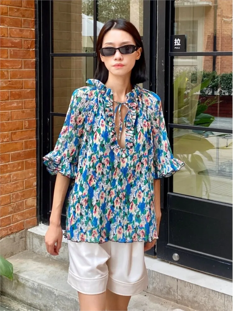 Summer Elegant Casual Stand Collar Chiffon Women Clothing Ladies Blue Fragmented Ruffle Neck Mid Sleeve Top 2023
Summer Elegant Casual Stand Collar Chiffon Women Clothing Ladies Blue Fragmented Ruffle Neck Mid Sleeve Top 2023