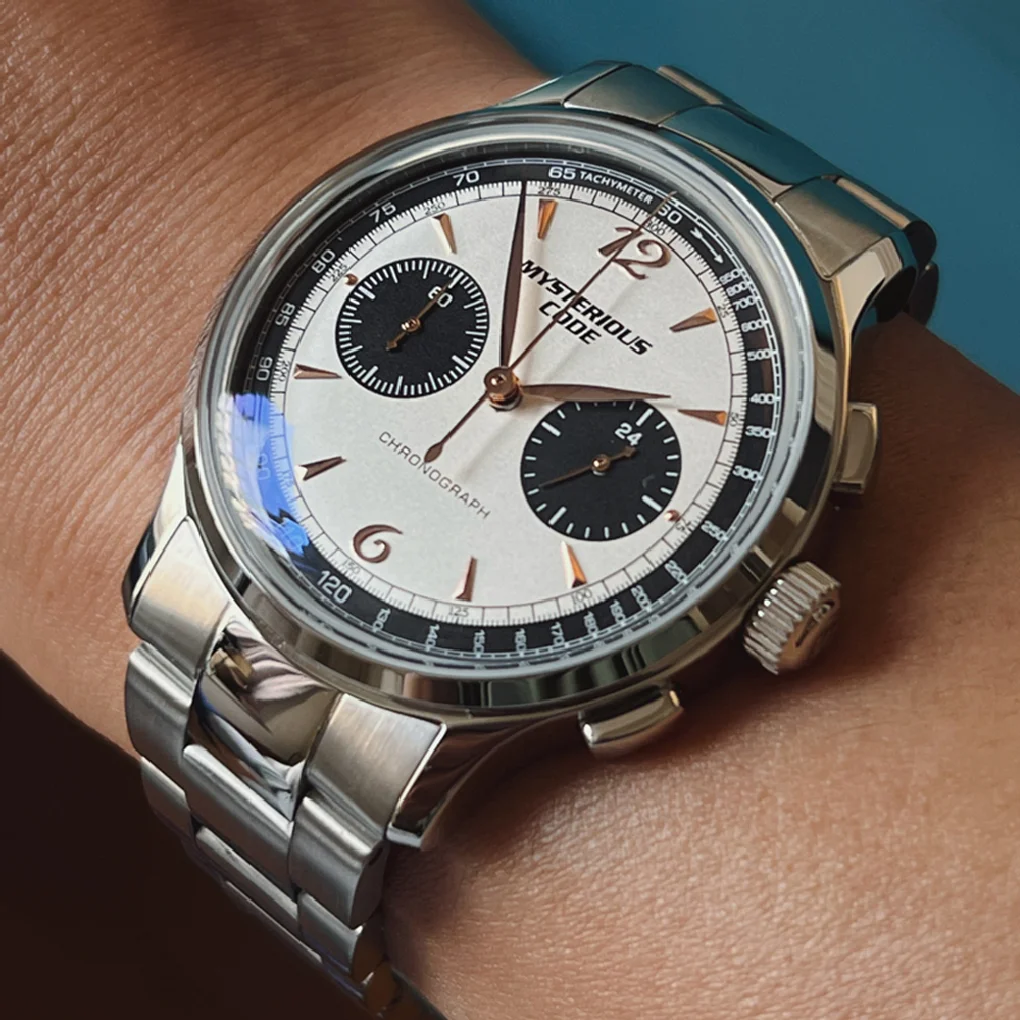 Pilot Chronograph Watch Men VK64 Chrono Quartz Wristwatches Luxury 40mm Stainless Steel Dome Mineral Glass Clock Mysterious Code
Pilot Chronograph Watch Men VK64 Chrono Quartz Wristwatches Luxury 40mm Stainless Steel Dome Mineral Glass Clock Mysterious Code