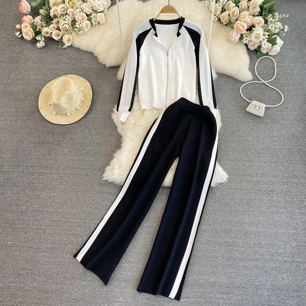 Fashion Suit Women Casual Stand Collar Zipper Knit Cardigan Jacket + Two Shoulder Stripe Pants Wide Leg Pants Two Pieces
Fashion Suit Women Casual Stand Collar Zipper Knit Cardigan Jacket + Two Shoulder Stripe Pants Wide Leg Pants Two Pieces