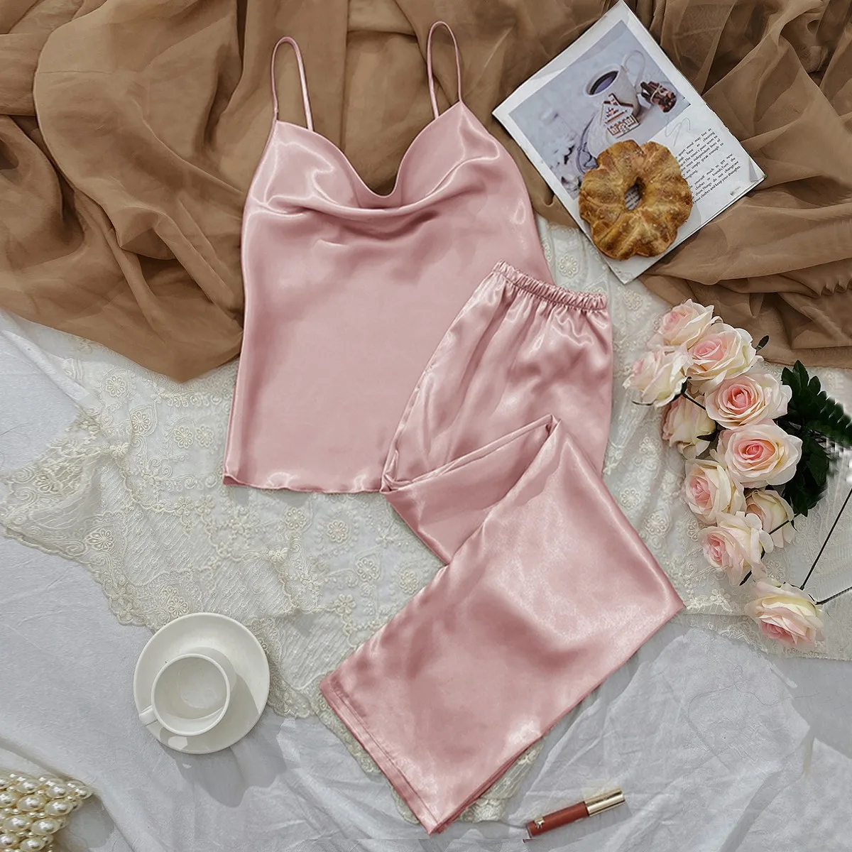 V-Neck Pyjamas Set Suspender Cami&Pants Sleep Suit Sexy Pajamas Summer Women's Nightwear Two-pieces Home Clothes Lingerie
V-Neck Pyjamas Set Suspender Cami&Pants Sleep Suit Sexy Pajamas Summer Women's Nightwear Two-pieces Home Clothes Lingerie