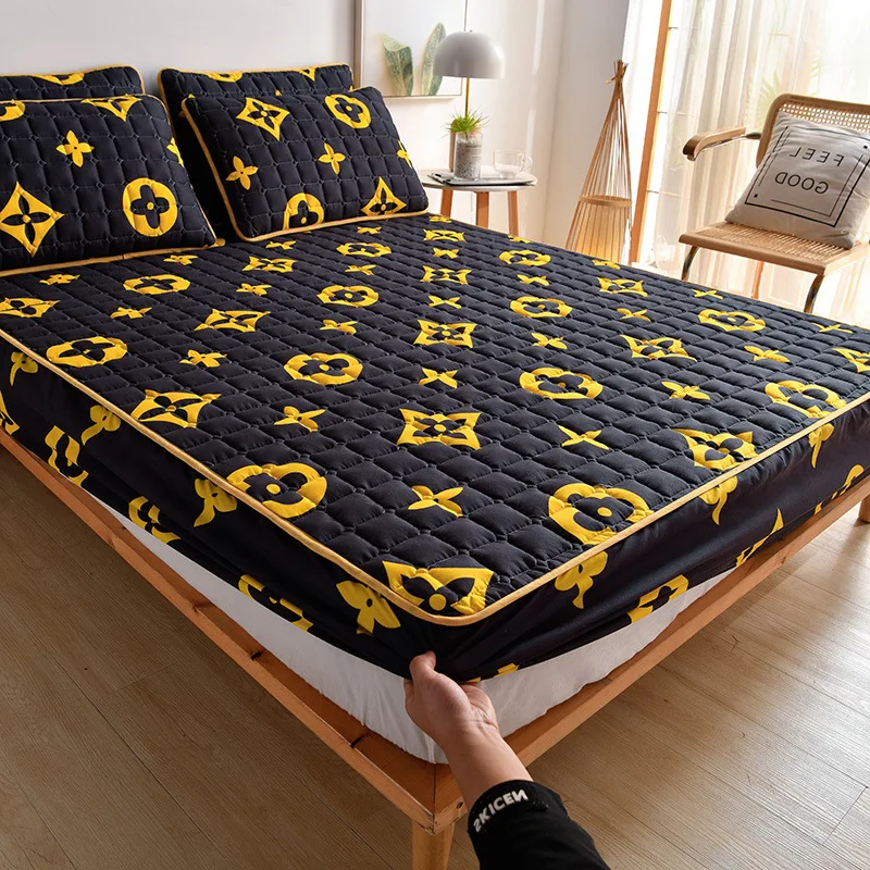 NEW Waterproof Mattress Cover Thick Quilted Fitted Bed Sheet Non-slip Fashion Printed Bedding Queen King Sheets Dust Cover
NEW Waterproof Mattress Cover Thick Quilted Fitted Bed Sheet Non-slip Fashion Printed Bedding Queen King Sheets Dust Cover