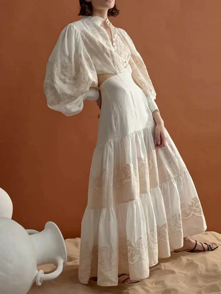 High Quality Summer Holiday Women Princess Style Puff Sleeve Round Collar Elegant Embroidery Waist Cutout Maxi Long Linen Dress
High Quality Summer Holiday Women Princess Style Puff Sleeve Round Collar Elegant Embroidery Waist Cutout Maxi Long Linen Dress