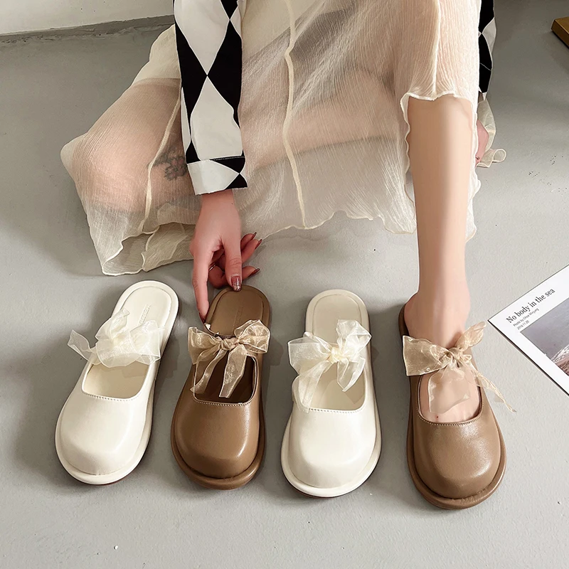 Shoes Women Butterfly-Knot Cover Toe Slippers Summer Pantofle Low Slides Female Mule Soft 2022 Flat Mules Rubber Basic Rome Cas
Shoes Women Butterfly-Knot Cover Toe Slippers Summer Pantofle Low Slides Female Mule Soft 2022 Flat Mules Rubber Basic Rome Cas