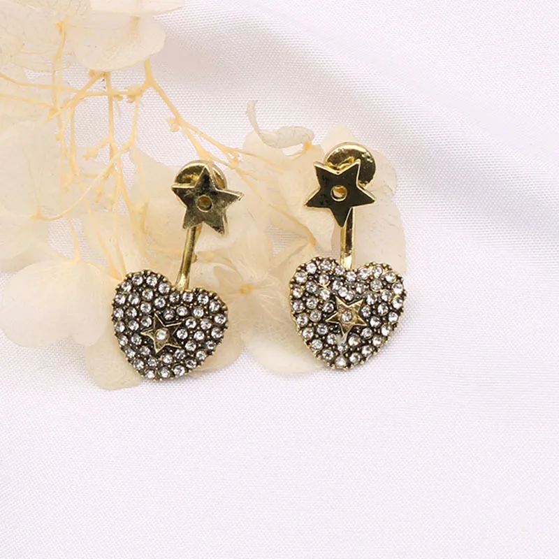 Bronze Rhinestones Fashion Gold Light Luxury letter Earring For Women Vintage Ear Cuff Girl Jewelry Party Girls Jewelry Gifts
Bronze Rhinestones Fashion Gold Light Luxury letter Earring For Women Vintage Ear Cuff Girl Jewelry Party Girls Jewelry Gifts