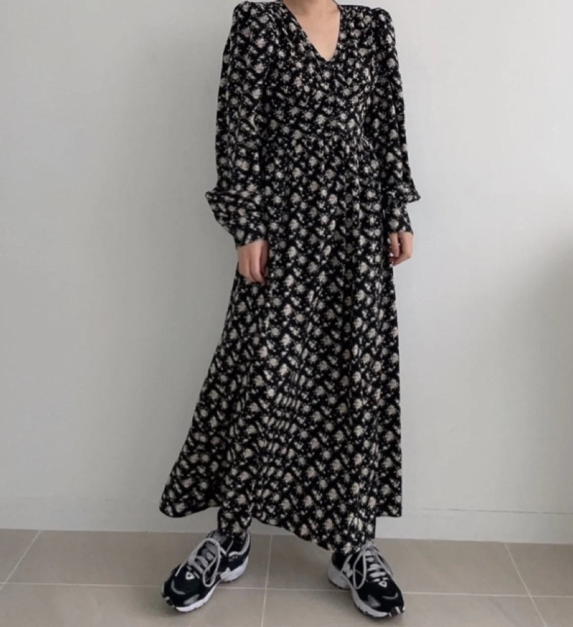 SuperAen 2022 Весна цветочный принт трапециевидные повседневные длинные платья с v-образным вырезом для женщин
SuperAen 2022 Весна цветочный принт трапециевидные повседневные длинные платья с v-образным вырезом для женщин