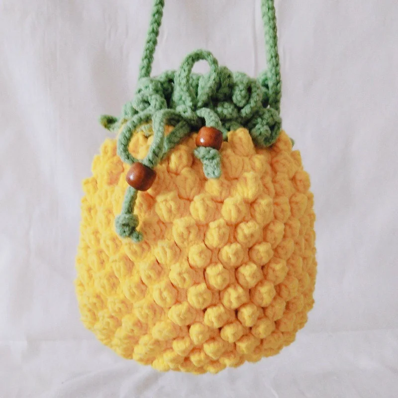 Handmade wool hook woven fruit pineapple bag paper towel bag snack bag mouth red envelope key Bag Messenger Bag cute bag
Handmade wool hook woven fruit pineapple bag paper towel bag snack bag mouth red envelope key Bag Messenger Bag cute bag