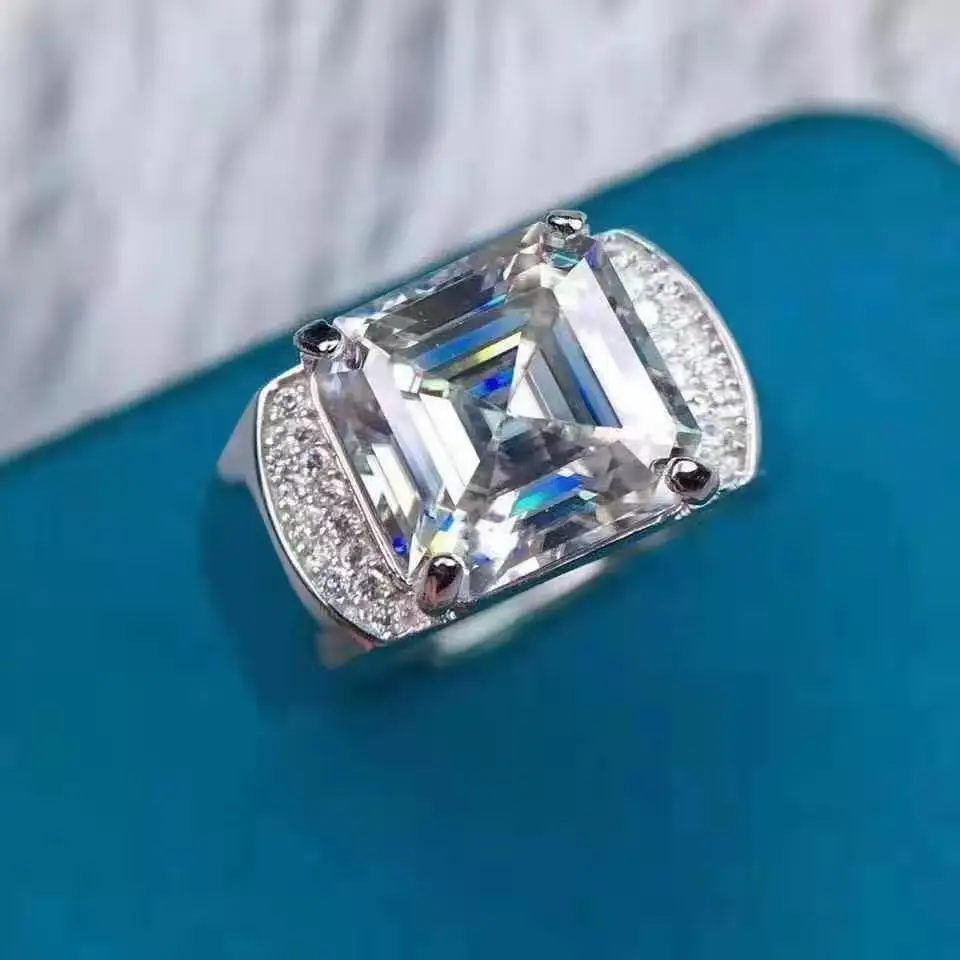 New Domineering Men's Ring Stone 5.5 Carat Trendy Fashion Gift Jewelry Accessories
New Domineering Men's Ring Stone 5.5 Carat Trendy Fashion Gift Jewelry Accessories