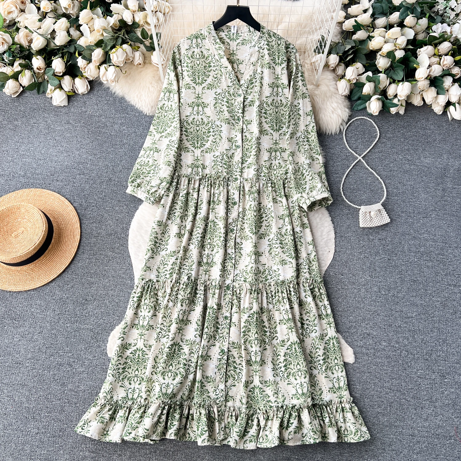 Clothland Women Vintage Paisley Print Shirt Dress V Neck Long Sleeve One Piece Retro Midi Dresses Vestido Mujer QD068
Clothland Women Vintage Paisley Print Shirt Dress V Neck Long Sleeve One Piece Retro Midi Dresses Vestido Mujer QD068