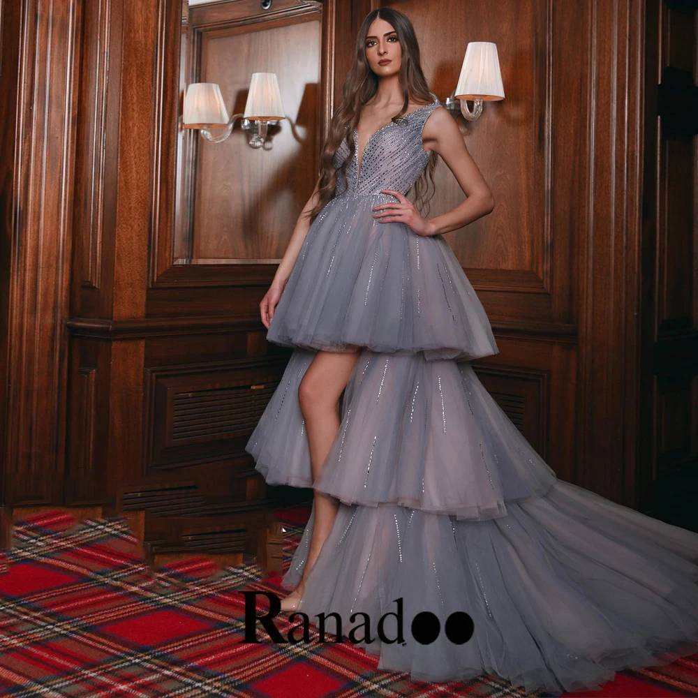 V Neck Evening Dresses For Wedding High Low Tank Sleeveless Tiered Court Train Sparkly Appliques Tulle Abendkleider Customised
V Neck Evening Dresses For Wedding High Low Tank Sleeveless Tiered Court Train Sparkly Appliques Tulle Abendkleider Customised