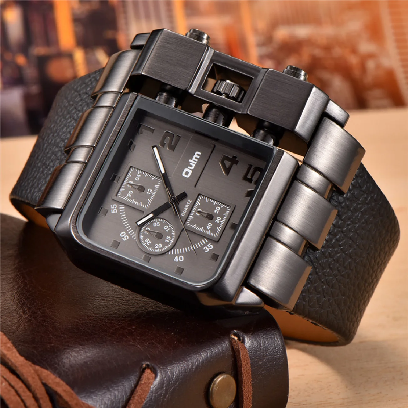 Oulm Hot Sale Quartz Watches Men Military Waterproof Wristwatch Luxury Leather Big Dial Male Watch Relogio Masculino Dropship
Oulm Hot Sale Quartz Watches Men Military Waterproof Wristwatch Luxury Leather Big Dial Male Watch Relogio Masculino Dropship