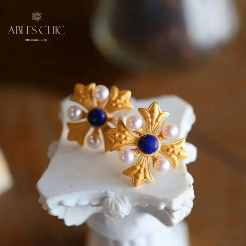 Sterling Silver Natural Lapis Lazuli Floral Studs Gold Tone Celtic Clovers Earrings L1S2N31028
Sterling Silver Natural Lapis Lazuli Floral Studs Gold Tone Celtic Clovers Earrings L1S2N31028