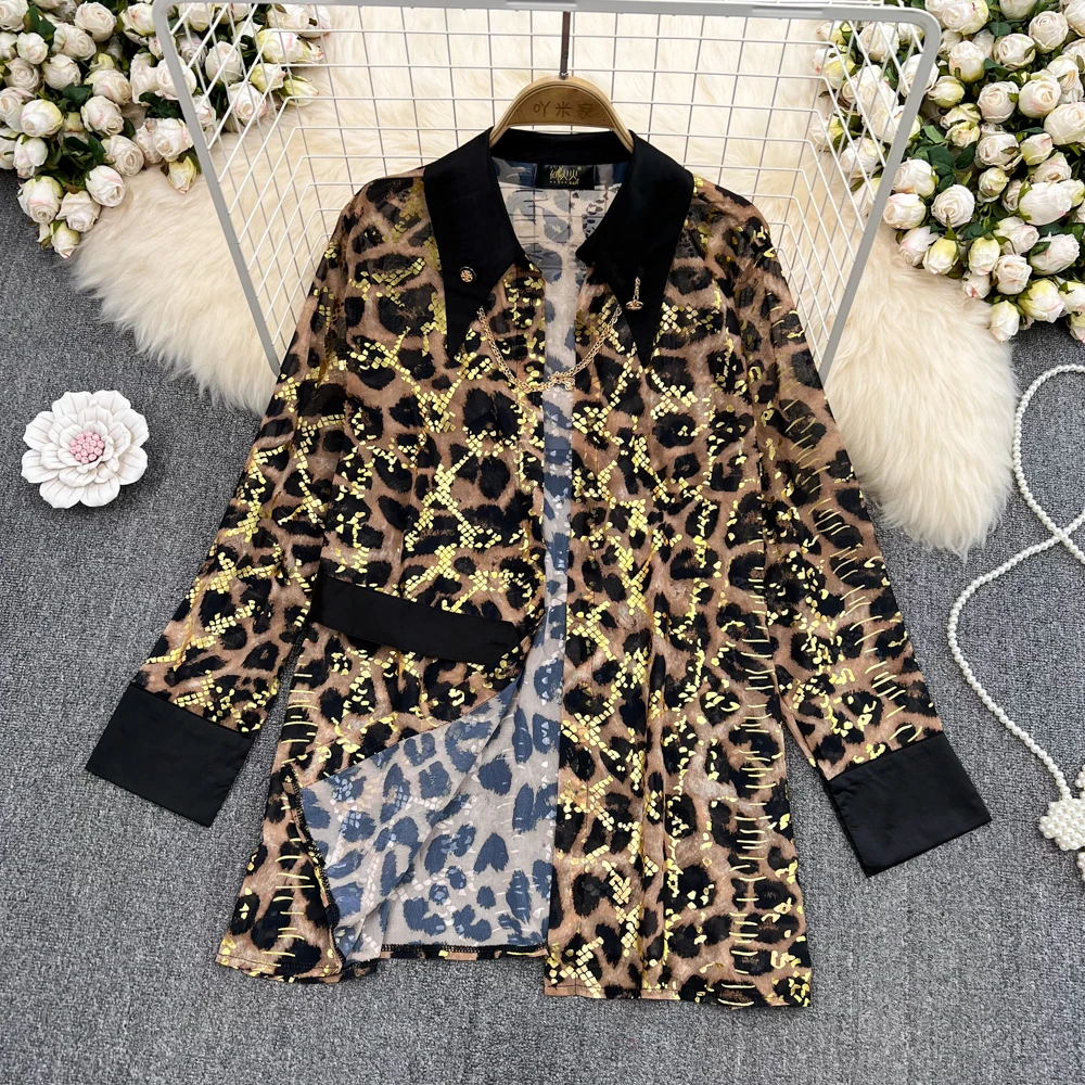 VANOVICH 2022 Summer New Temperament Shirt Personality Sequined Fashion Loose Belt Waist Single-breasted Polo Collar Casual Top
VANOVICH 2022 Summer New Temperament Shirt Personality Sequined Fashion Loose Belt Waist Single-breasted Polo Collar Casual Top