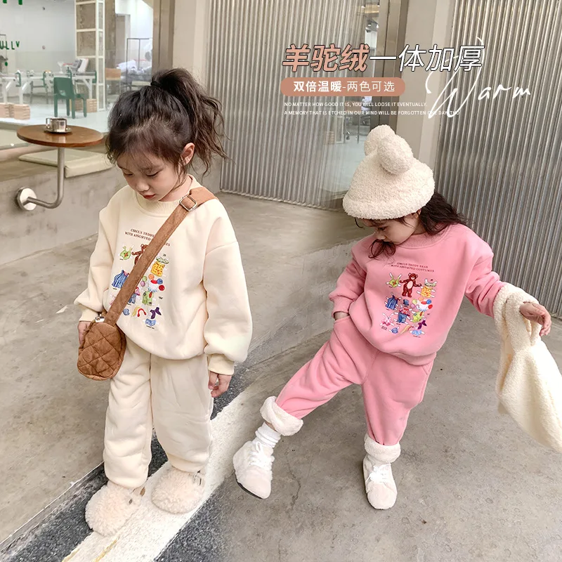MILA CHOU 2022 Winter Girls Thick Velvet Leisure Cartoon Sports Suit 2Pcs Children Casual Hoodie Sweatshirts Set Kids Clothes
MILA CHOU 2022 Winter Girls Thick Velvet Leisure Cartoon Sports Suit 2Pcs Children Casual Hoodie Sweatshirts Set Kids Clothes
