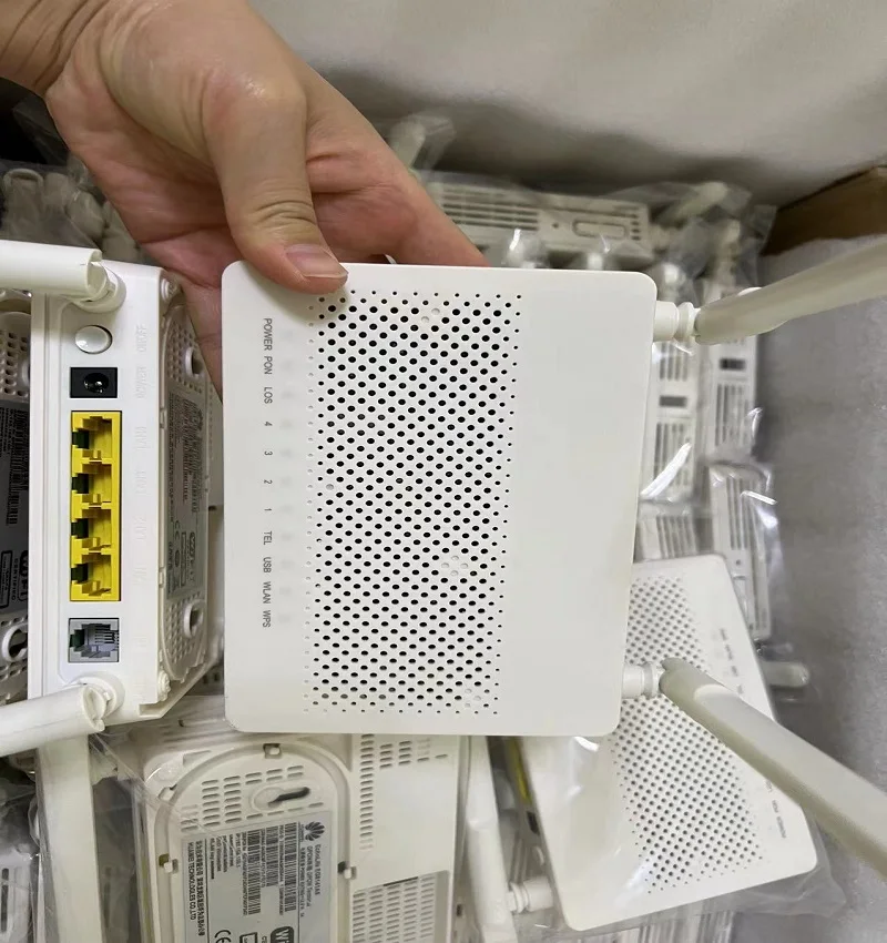 NEW 8pcs Original EG8141A5 Gpon ONU FTTH Modem Router Bare Metal + Adapter 1GE + 3FE + 1tel + Wifi With English Software
NEW 8pcs Original EG8141A5 Gpon ONU FTTH Modem Router Bare Metal + Adapter 1GE + 3FE + 1tel + Wifi With English Software