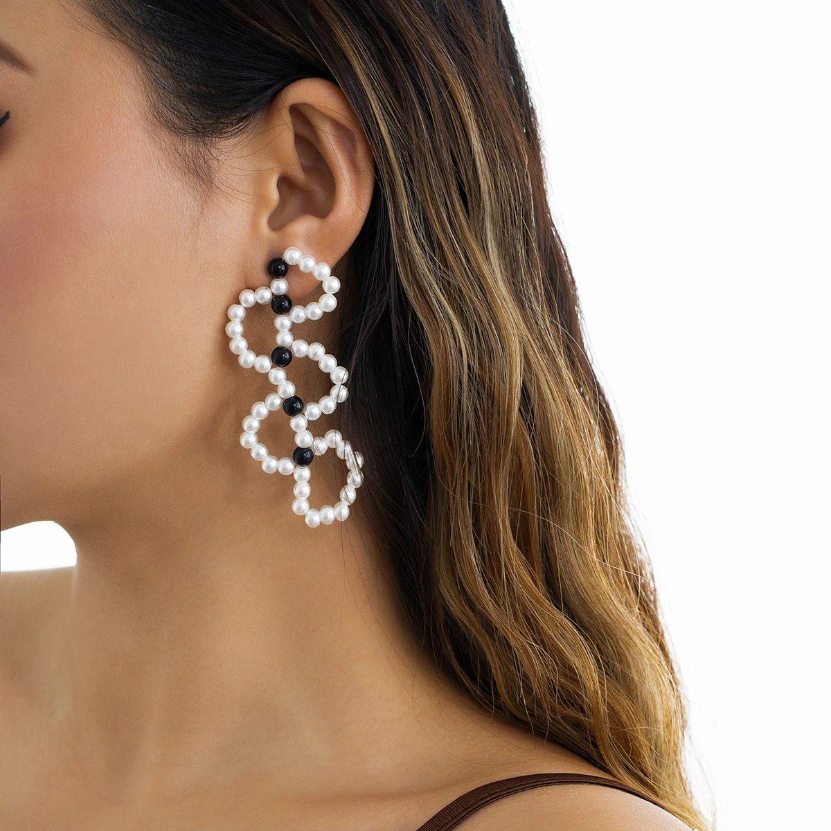 New Korean Fashion Imitation Pearl Drop Dangle Earrings For Women Acrylic Beads Unusual Earrings Temperament Wedding Jewelry
New Korean Fashion Imitation Pearl Drop Dangle Earrings For Women Acrylic Beads Unusual Earrings Temperament Wedding Jewelry