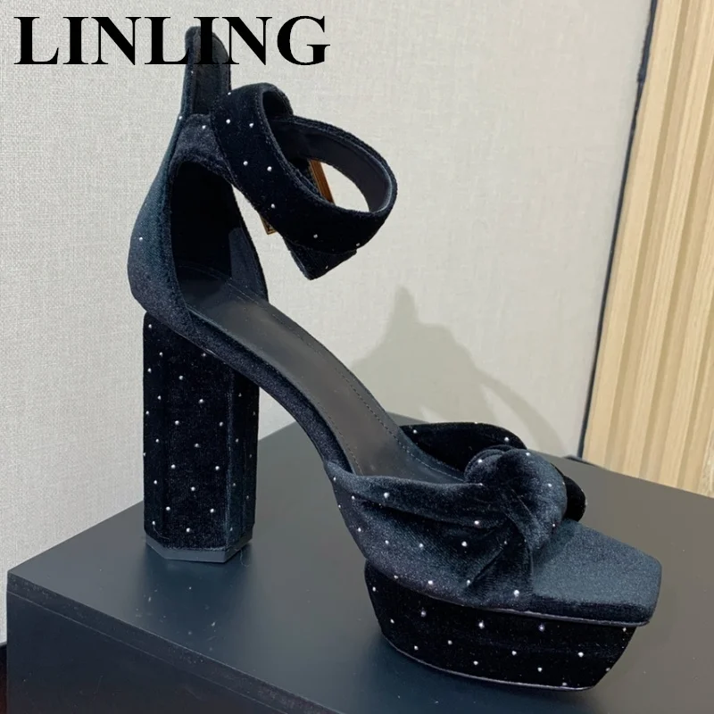 Elegant Ladies Velvet Platform Banquet Sandals Luxury Designer Crystal Stud Thick Heels Wedding Shoes Summer Knot Sandals Woman
Elegant Ladies Velvet Platform Banquet Sandals Luxury Designer Crystal Stud Thick Heels Wedding Shoes Summer Knot Sandals Woman