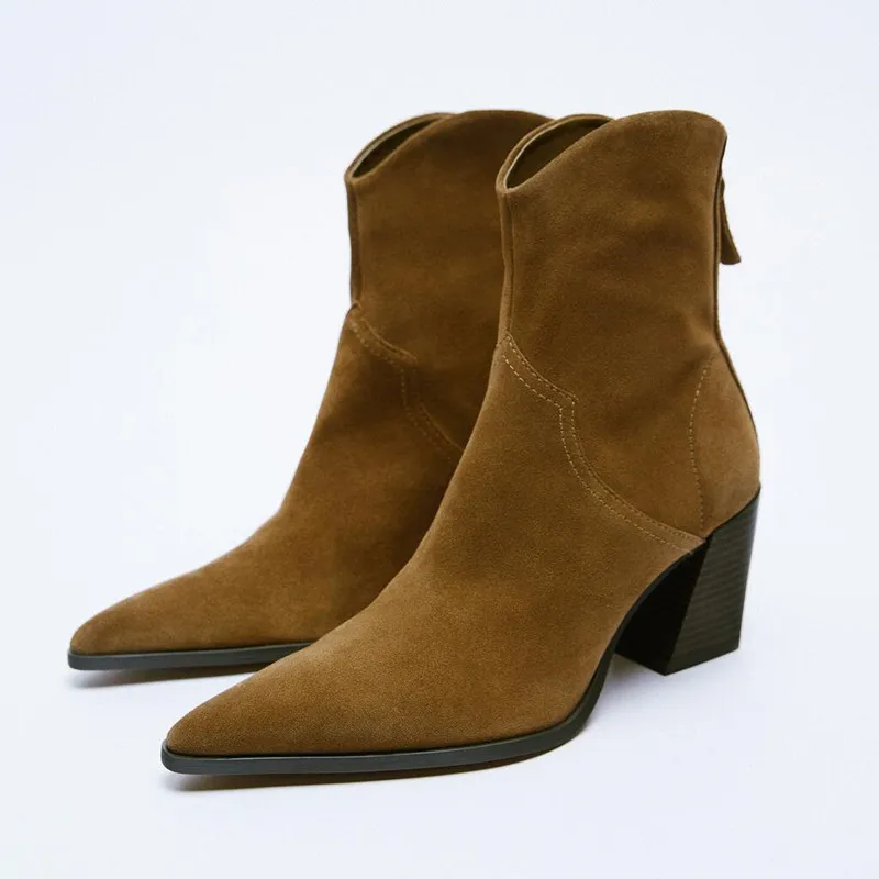 Luxury Brand Design Ankle Boots Women 2023 Autumn Winter TRAF Pointed Toe Faux Suede High Heel Back Zipper Fashion Women's Boots
Luxury Brand Design Ankle Boots Women 2023 Autumn Winter TRAF Pointed Toe Faux Suede High Heel Back Zipper Fashion Women's Boots