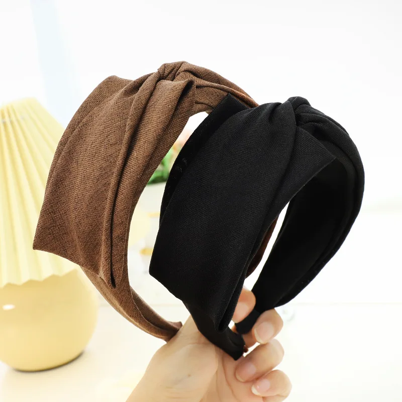 Korean Retro Solid Color Broad-brimmed Headband Fashion Simple Temperamental Cross-folding Hair Band Women Girl Hair Accessories
Korean Retro Solid Color Broad-brimmed Headband Fashion Simple Temperamental Cross-folding Hair Band Women Girl Hair Accessories