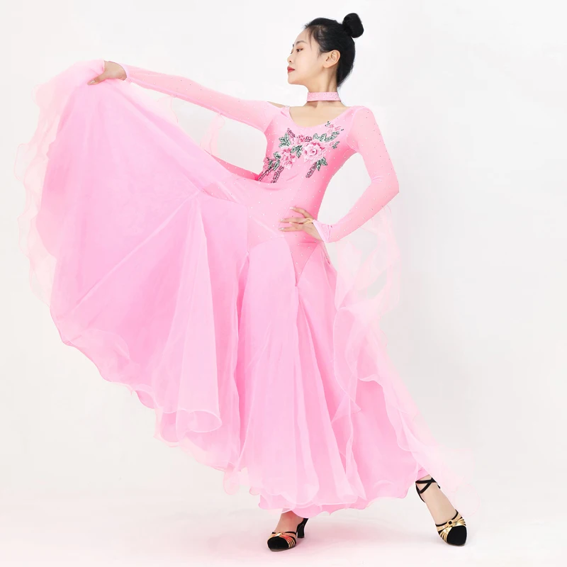 New Modern Ballroom Dance Clothes Flamengo Costume Pink Ballroom Dress Rhinestone Waltz Performance Festival Stage Wear DNV15911
New Modern Ballroom Dance Clothes Flamengo Costume Pink Ballroom Dress Rhinestone Waltz Performance Festival Stage Wear DNV15911