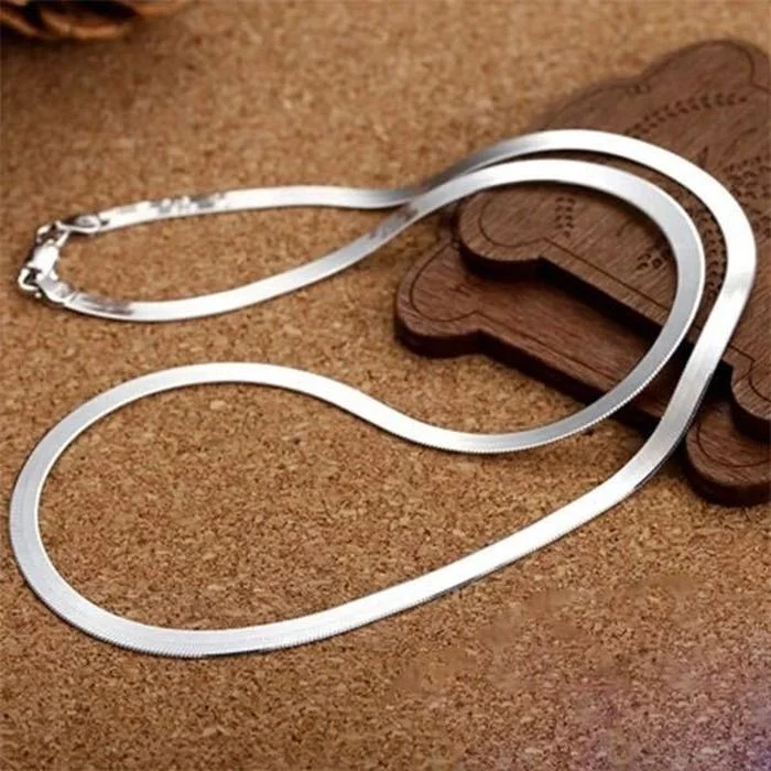 925 Silver color 4MM chain Necklace for Women Luxury Couple Fine Jewelry Blade Chain wedding gift choker Clavicle Neckla
925 Silver color 4MM chain Necklace for Women Luxury Couple Fine Jewelry Blade Chain wedding gift choker Clavicle Neckla