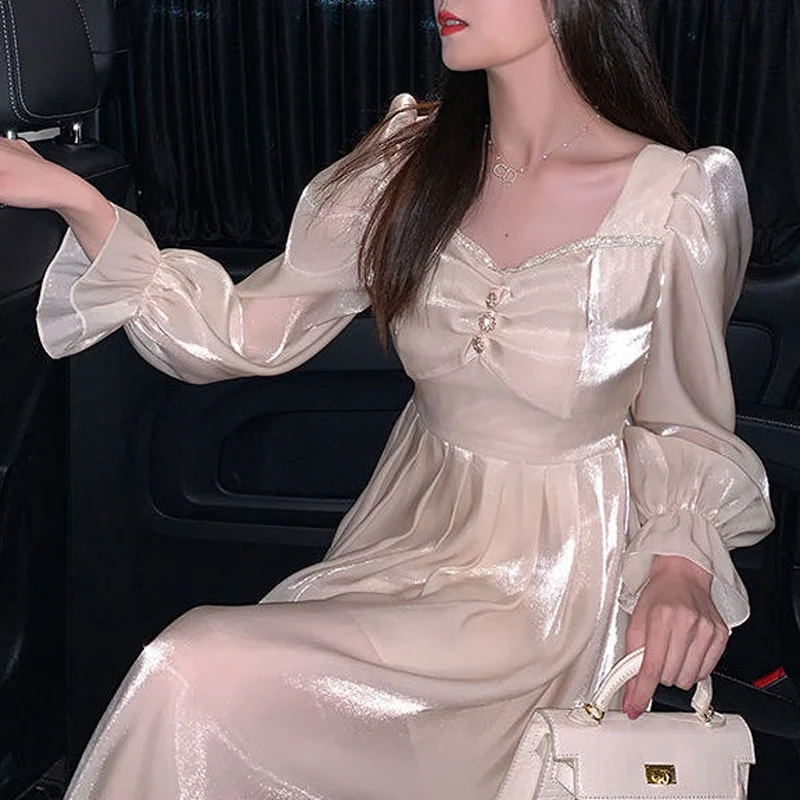 2021 Women Aesthetic Autumn Fairy Champagne Dress Harajuku Korean Fashion Cottagecore Satin Long Dress Elegantes Plus Size
2021 Women Aesthetic Autumn Fairy Champagne Dress Harajuku Korean Fashion Cottagecore Satin Long Dress Elegantes Plus Size