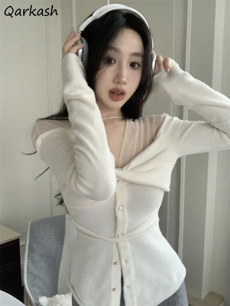 Кардиганы женские облегающие сетчатые Лоскутные Модные Повседневные вязаные с V-образным вырезом шикарные Мягкие Универсальные в Корейском стиле для весны
Кардиганы женские облегающие сетчатые Лоскутные Модные Повседневные вязаные с V-образным вырезом шикарные Мягкие Универсальные в Корейском стиле для весны