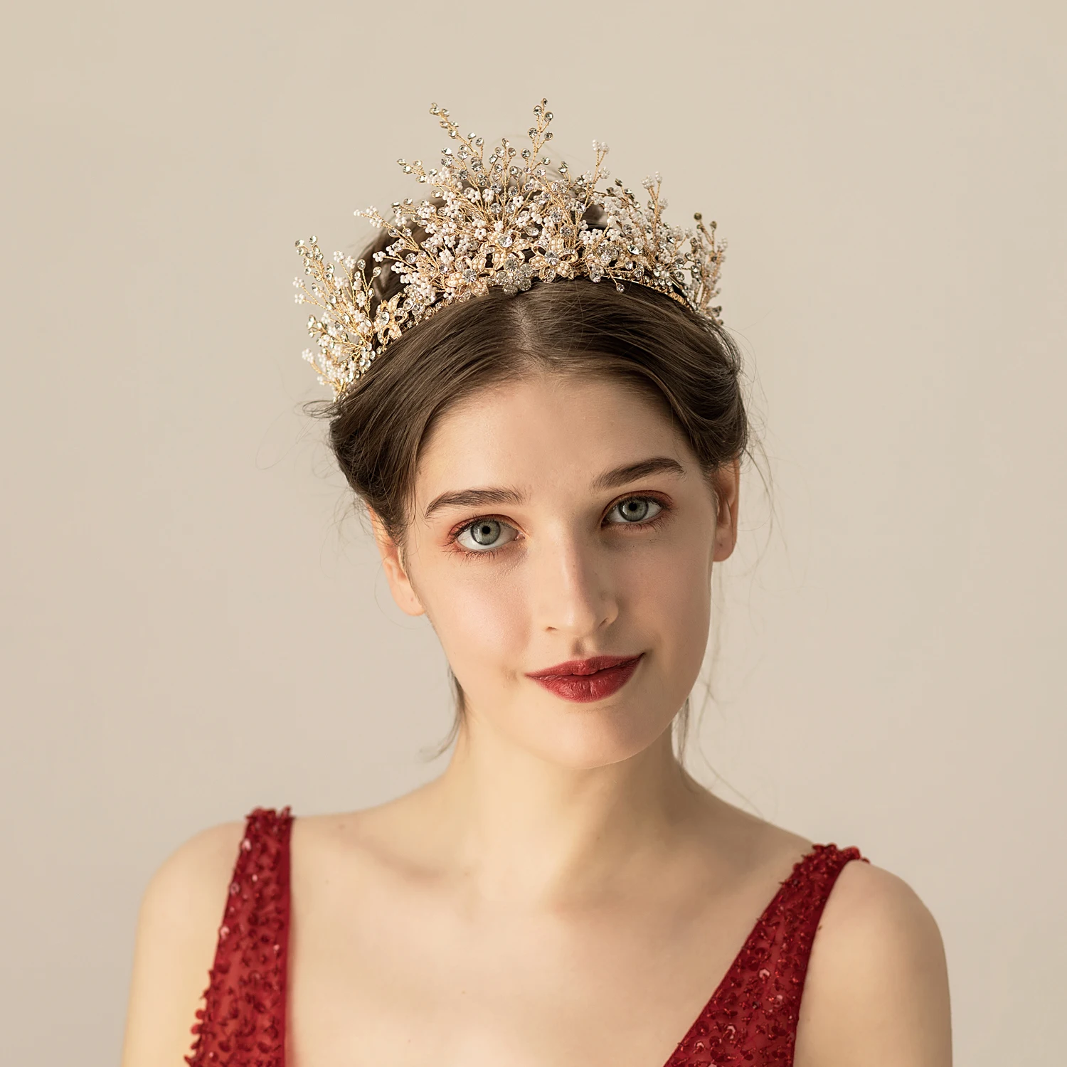 O569 Vintage Handamde Bridal Crown Crystal Pearl Bridesmaid Hairwear Women Pageant Perform Gift Tiara Wedding Accessories
O569 Vintage Handamde Bridal Crown Crystal Pearl Bridesmaid Hairwear Women Pageant Perform Gift Tiara Wedding Accessories