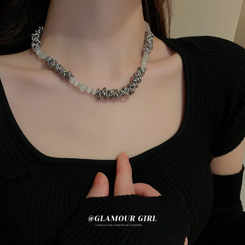 Irregular Chain Ball Necklace for Women European And American Hip-Hop Personality Trend Collarbone Chain Necklace Girls Jewelry
Irregular Chain Ball Necklace for Women European And American Hip-Hop Personality Trend Collarbone Chain Necklace Girls Jewelry