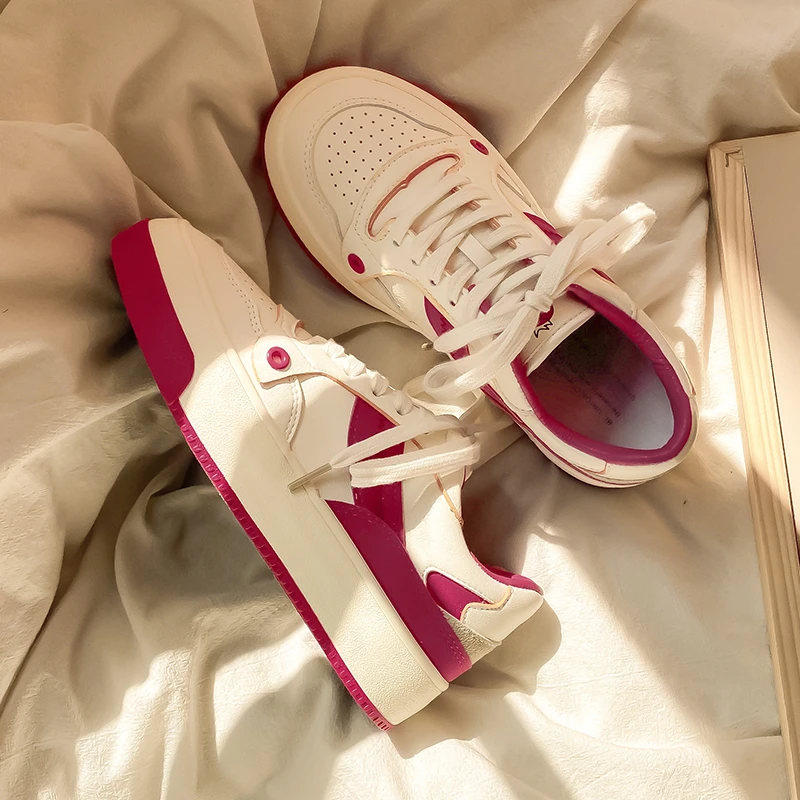 White Sneakers Women 2022 Designer Woman Vulcanized Shoes Sneakers Casual Ladies Spring Autumn Leather Lace Up Flats Shoes Girls
White Sneakers Women 2022 Designer Woman Vulcanized Shoes Sneakers Casual Ladies Spring Autumn Leather Lace Up Flats Shoes Girls