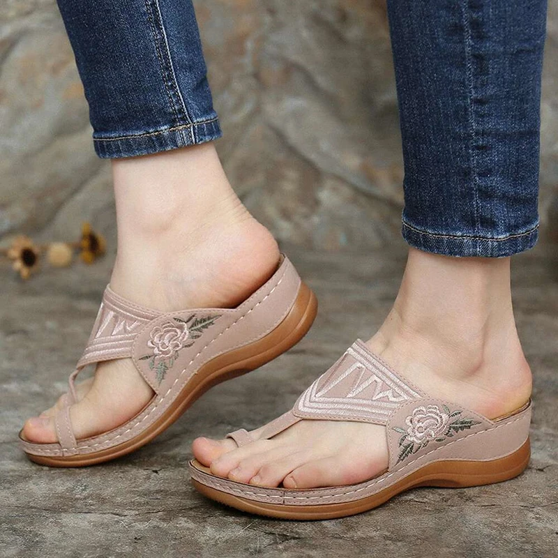 Women Clip Toe Slippers Flower Embroidery Flip Flops Casual Beach Sandals Wedges Shoes Summer Shoes
Women Clip Toe Slippers Flower Embroidery Flip Flops Casual Beach Sandals Wedges Shoes Summer Shoes