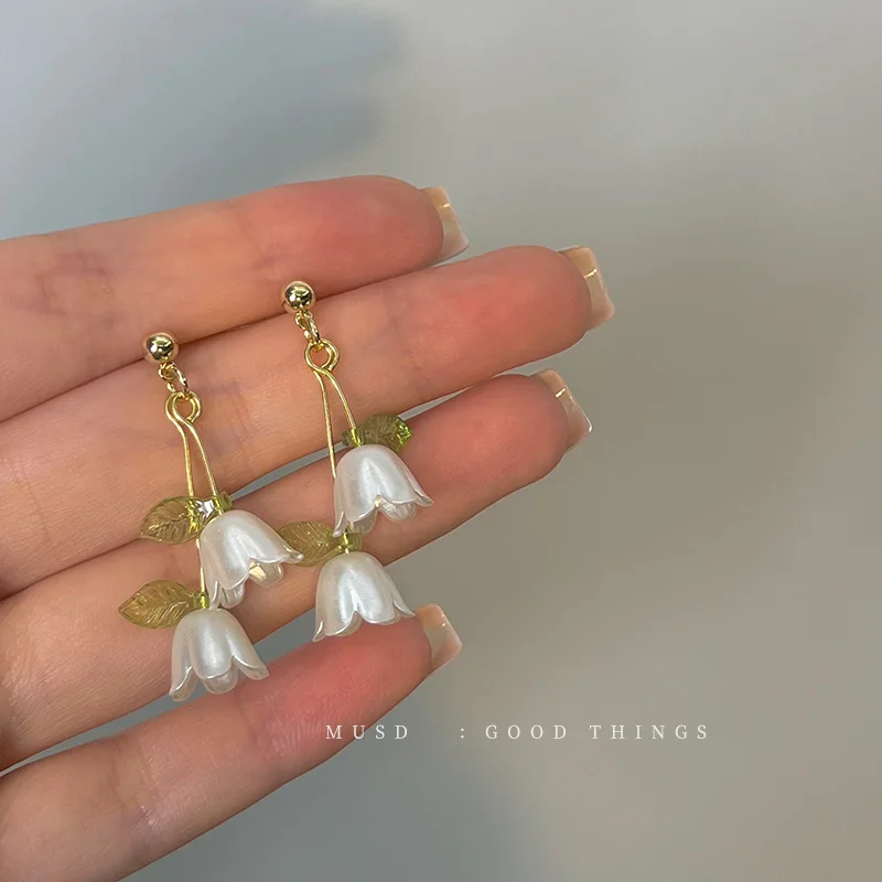 Small Fresh Lily-of-the-valley Flower Earrings Gentle Wind No Pierced Ear Clips Female Earrings Summer Jewelry
Small Fresh Lily-of-the-valley Flower Earrings Gentle Wind No Pierced Ear Clips Female Earrings Summer Jewelry