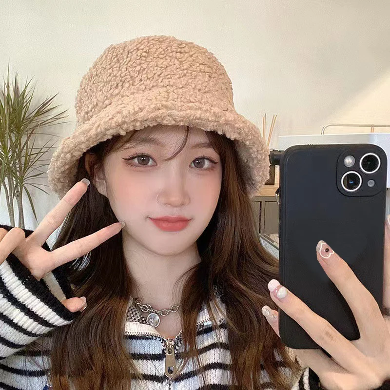 Thick Lamb Wool Bucket Hat Faux Fur Fisherman Hats Women Girls Outdoor Winter Warm Fluff Caps Bowl Hats Autumn Street Caps
Thick Lamb Wool Bucket Hat Faux Fur Fisherman Hats Women Girls Outdoor Winter Warm Fluff Caps Bowl Hats Autumn Street Caps