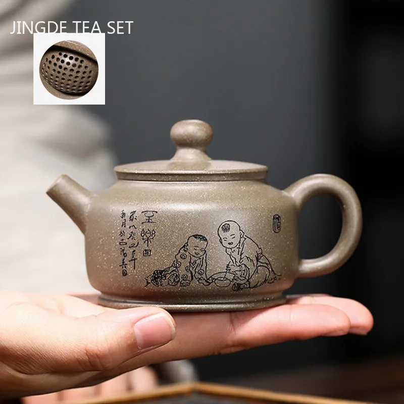 130ml Yixing Purple Clay Teapots Ball Shaped Infuser Handmade Tea Pot Raw ore Section Mud Beauty Kettle Chinese Zisha Tea Set
130ml Yixing Purple Clay Teapots Ball Shaped Infuser Handmade Tea Pot Raw ore Section Mud Beauty Kettle Chinese Zisha Tea Set