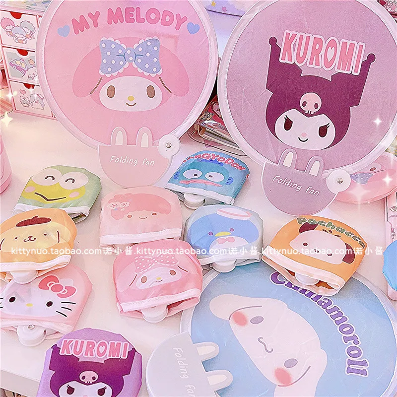 Милые аксессуары Sanrio Kuromi Cinnamoroll Mymelody Pompompurin Hello Kittys мультяшный милый портативный складной круглый веер подарок
Милые аксессуары Sanrio Kuromi Cinnamoroll Mymelody Pompompurin Hello Kittys мультяшный милый портативный складной круглый веер подарок