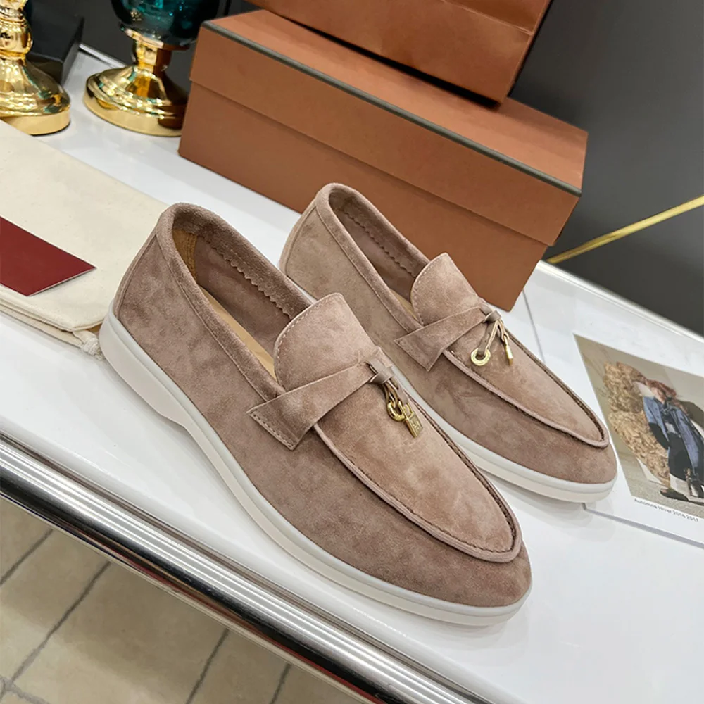 High Quality LP Men's loafer Slippers shoes autumn personality business Korean casual mules couple women's Couple Fleece shoes
High Quality LP Men's loafer Slippers shoes autumn personality business Korean casual mules couple women's Couple Fleece shoes