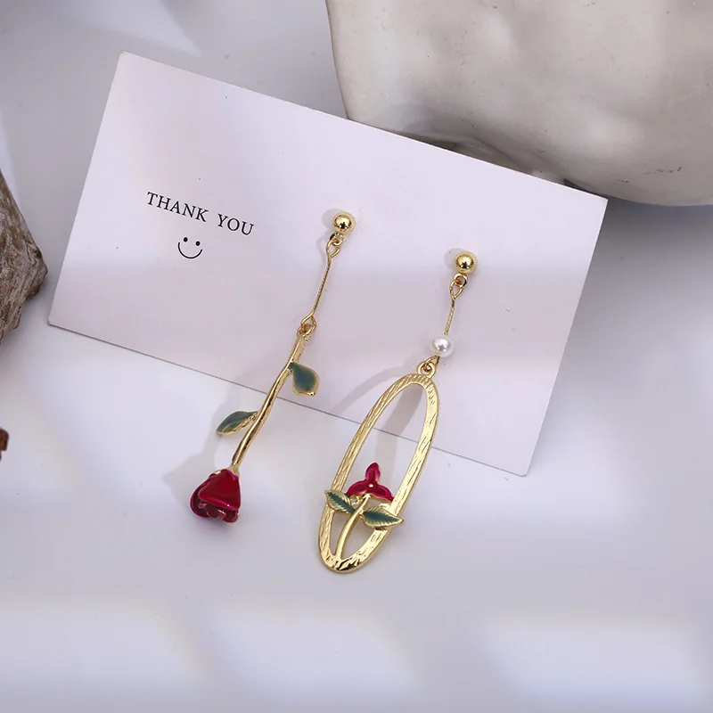 Sweet Enamel Red Rose Flower Plant Drop Earring Fashion Retro Vntage Asymmetric Non Pierced Clip Earrings for Women Girl Gift
Sweet Enamel Red Rose Flower Plant Drop Earring Fashion Retro Vntage Asymmetric Non Pierced Clip Earrings for Women Girl Gift