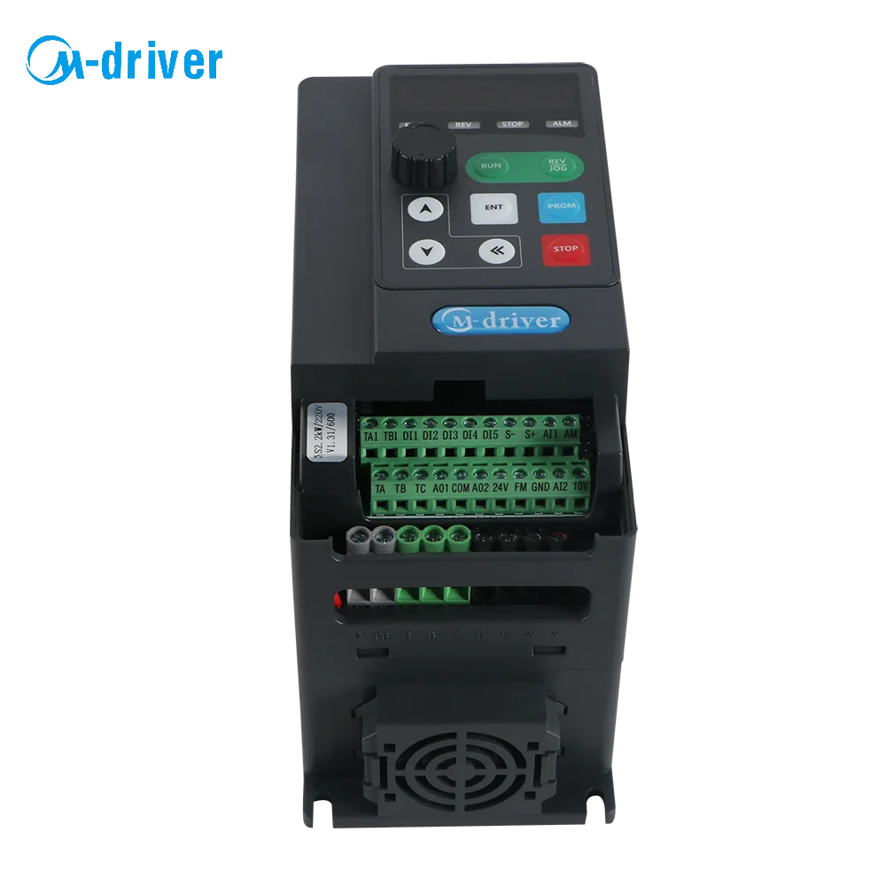 Single phase 220V vfd 2.2kw 3kw solar pump inverter for submersible or surface pump drive
Single phase 220V vfd 2.2kw 3kw solar pump inverter for submersible or surface pump drive