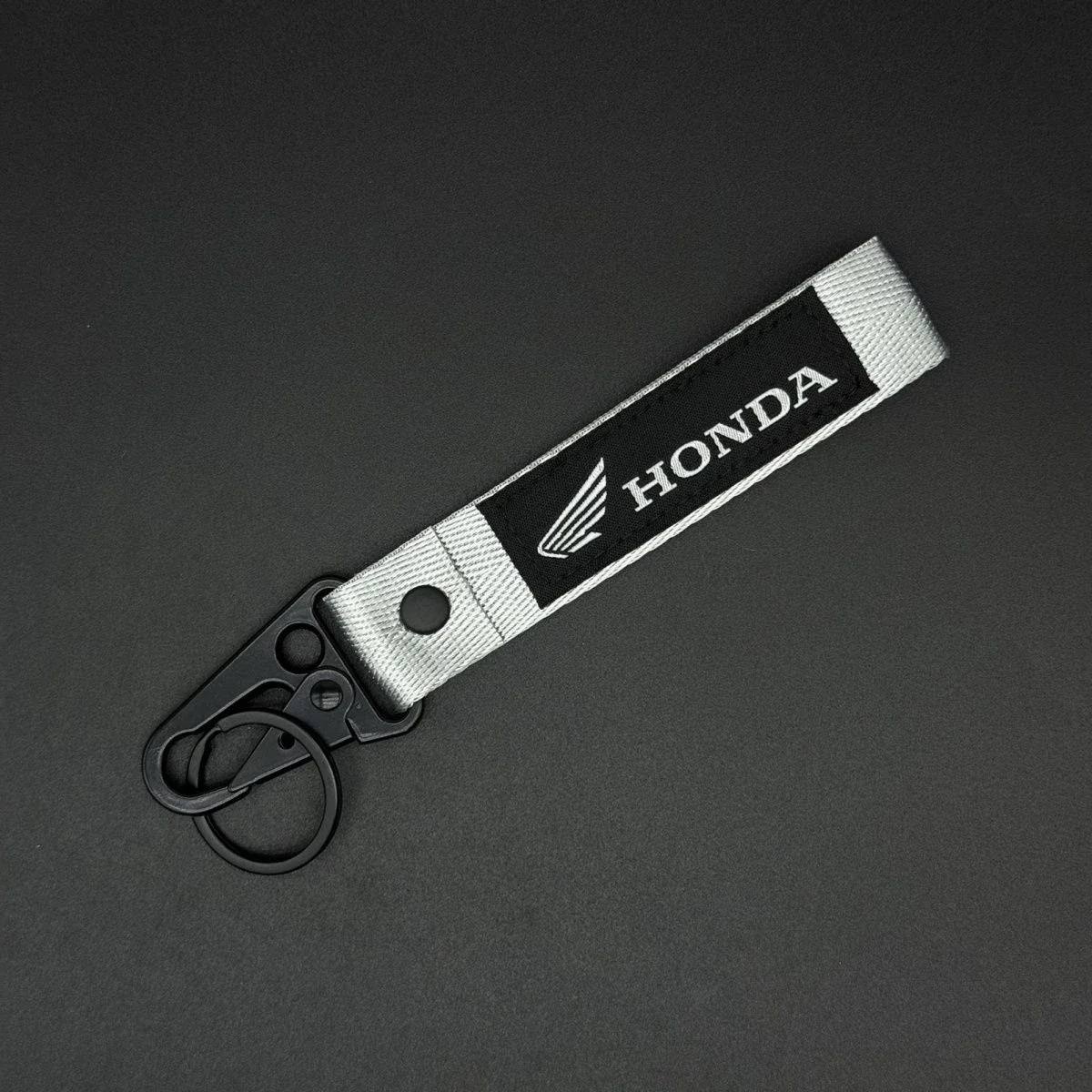 Брелок с вышивкой логотипа автомобиля, брелок для ключей для Honda NSS350 CM300 CB500 CB650R CB190, аксессуары для украшения мотоцикла
Брелок с вышивкой логотипа автомобиля, брелок для ключей для Honda NSS350 CM300 CB500 CB650R CB190, аксессуары для украшения мотоцикла