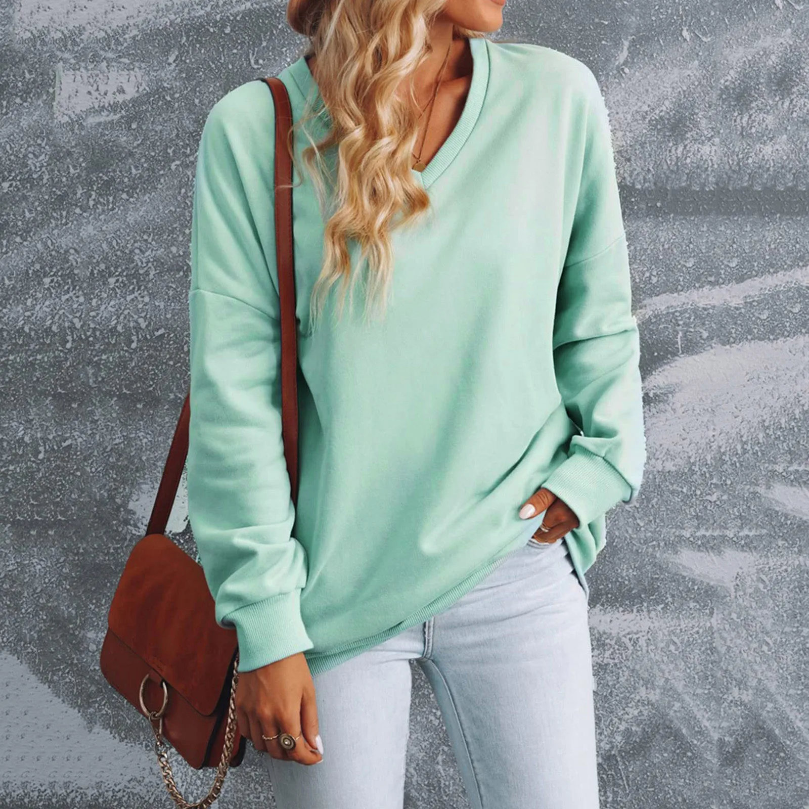 Womens Casual V Neck Sweatshirt Long Sleeve Solid Lightweight Zip up Women Sweatshirt Girls No Hood Half Zip Crop Pullover Women
Womens Casual V Neck Sweatshirt Long Sleeve Solid Lightweight Zip up Women Sweatshirt Girls No Hood Half Zip Crop Pullover Women