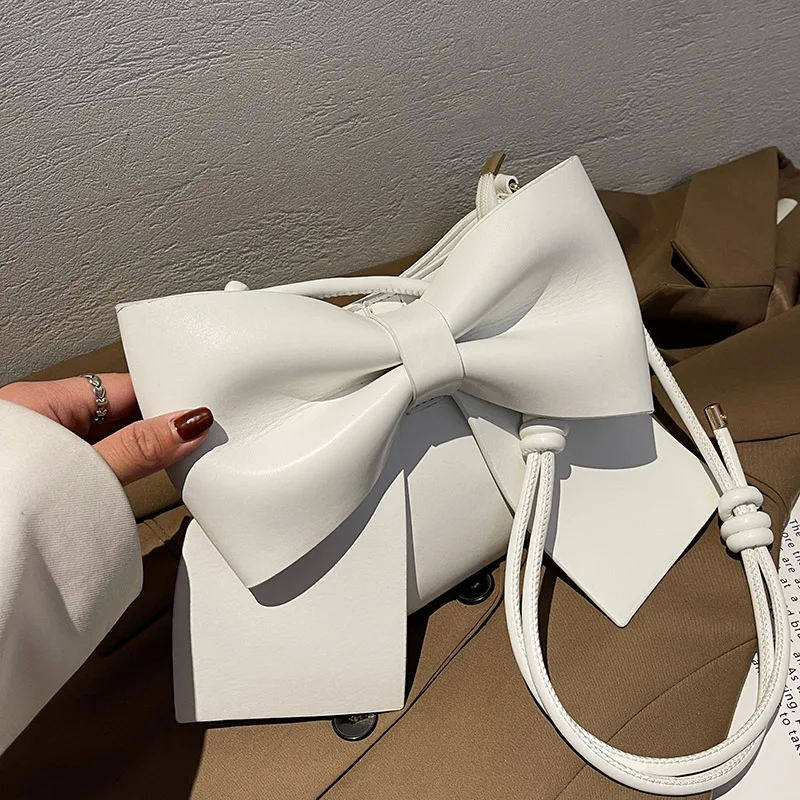 Bow Tie Design Small PU Leather Shoulder Crossbody Bags for Women 2022 Summer Fashion Luxury Brand Designer Handbags and Purse
Bow Tie Design Small PU Leather Shoulder Crossbody Bags for Women 2022 Summer Fashion Luxury Brand Designer Handbags and Purse