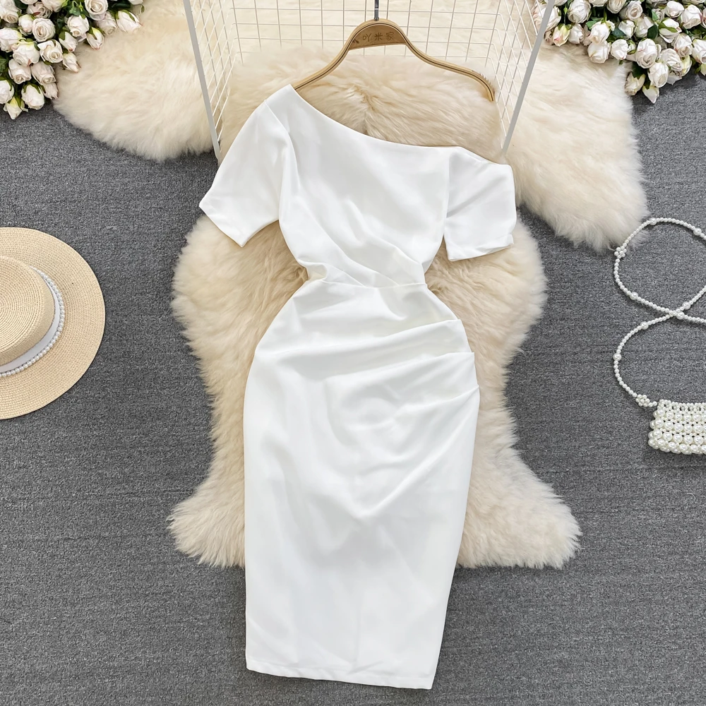 Summer Luxury Style Short Sleeve Oblique Neck Off Shoulder Waist Slim Mid Length Wrapped Hip Dress
Summer Luxury Style Short Sleeve Oblique Neck Off Shoulder Waist Slim Mid Length Wrapped Hip Dress