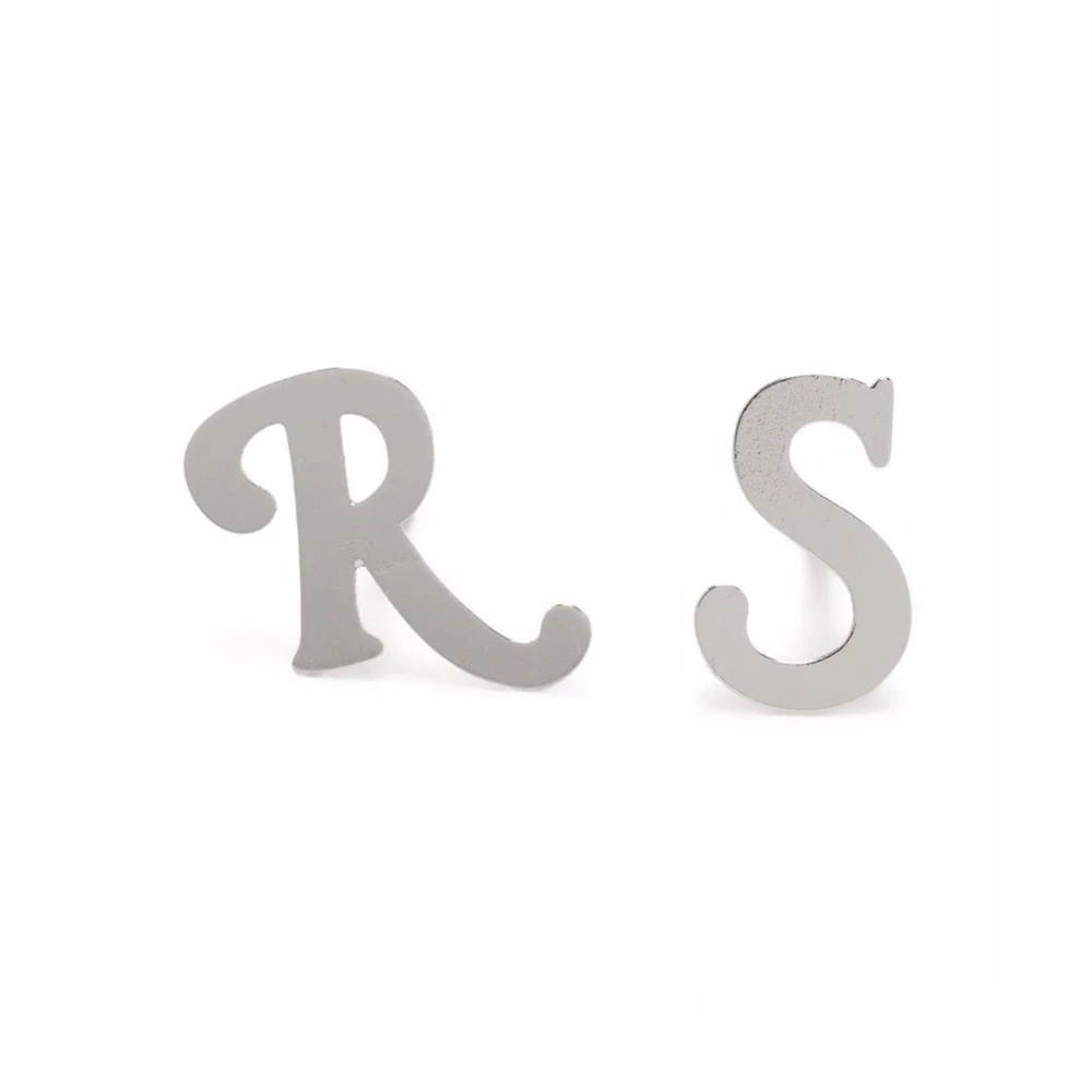 RS Letter Logo Exquisite Earrings Titanium Steel Simple Fashion Trendy Brand All-match Jewelry Accessories Free Shipping
RS Letter Logo Exquisite Earrings Titanium Steel Simple Fashion Trendy Brand All-match Jewelry Accessories Free Shipping