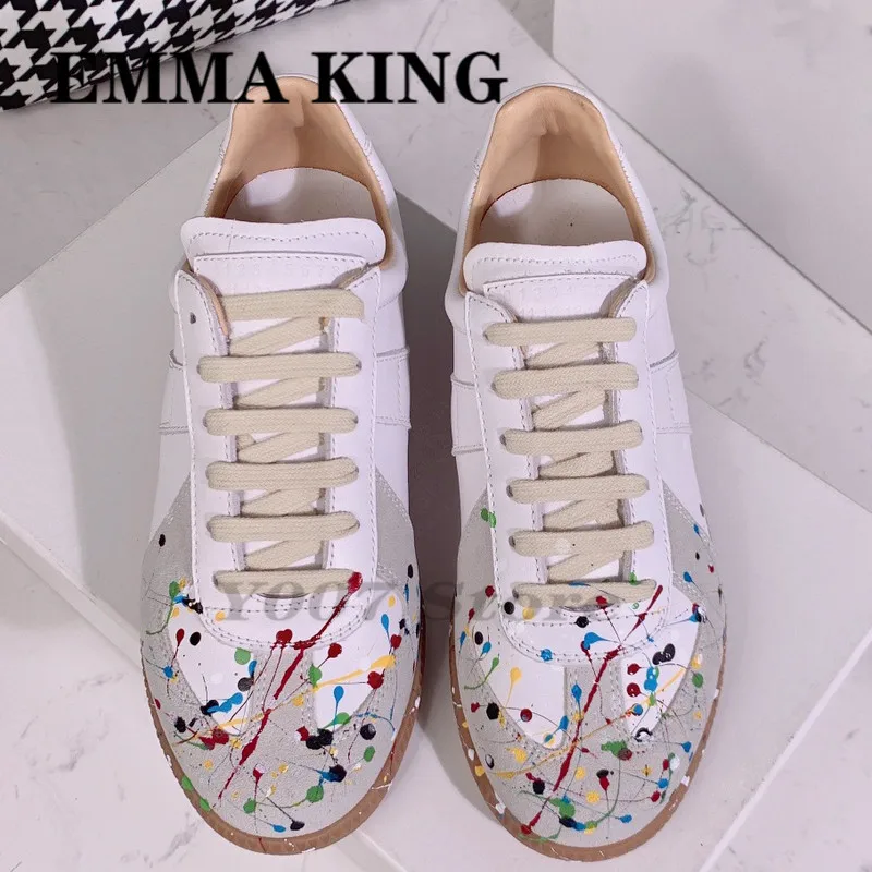2022 Autumn Lace Up Female Vulcanized Shoes Round Toe Graffiti Women's Sneakers Men's Flat Casual Running Trainers Unisex Shoes
2022 Autumn Lace Up Female Vulcanized Shoes Round Toe Graffiti Women's Sneakers Men's Flat Casual Running Trainers Unisex Shoes