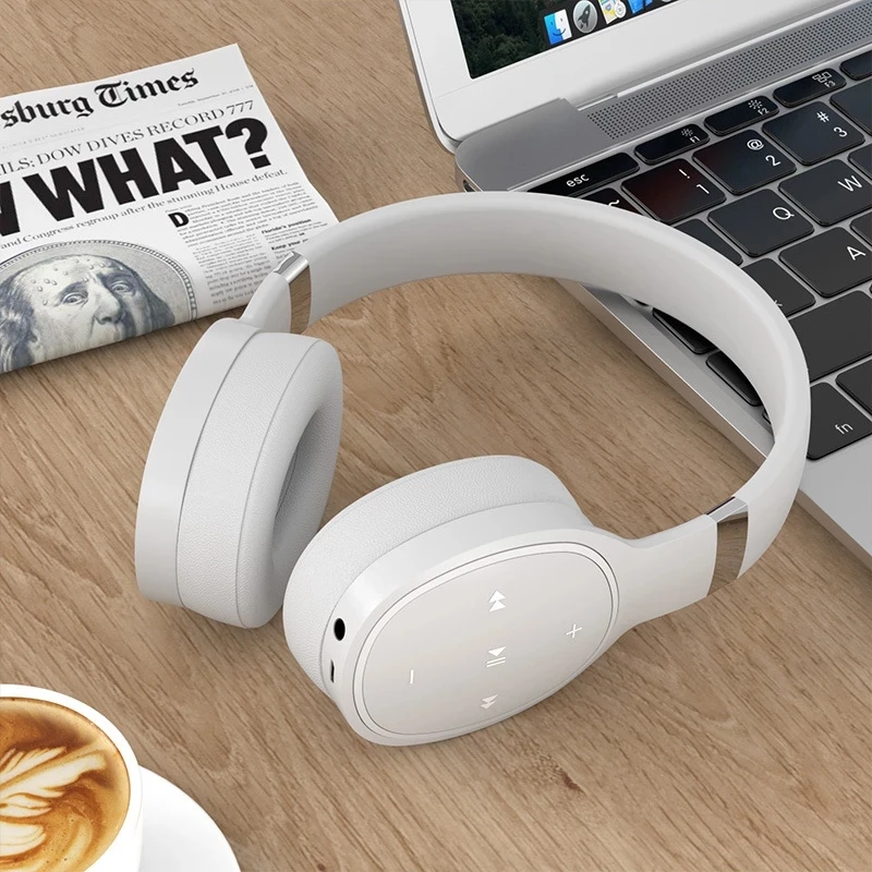 Беспроводные наушники Bluetooth наушники Сабвуфер модная гарнитура с микрофоном спортивные стерео HIFI музыка игровой телефон наушники
Беспроводные наушники Bluetooth наушники Сабвуфер модная гарнитура с микрофоном спортивные стерео HIFI музыка игровой телефон наушники