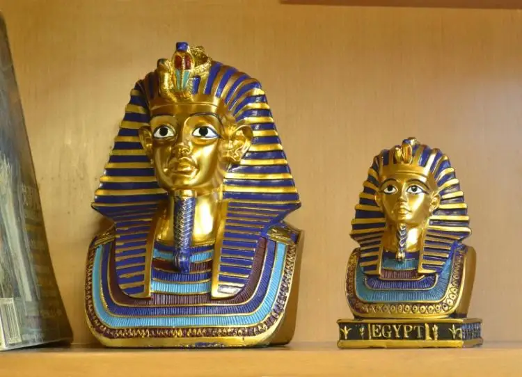 Home gifts crafts Resin Egyptian Gold Mask King Tut - Collectible Figurine Statue Egypt Tutankhamun Figurine Decoration Craft
Home gifts crafts Resin Egyptian Gold Mask King Tut - Collectible Figurine Statue Egypt Tutankhamun Figurine Decoration Craft