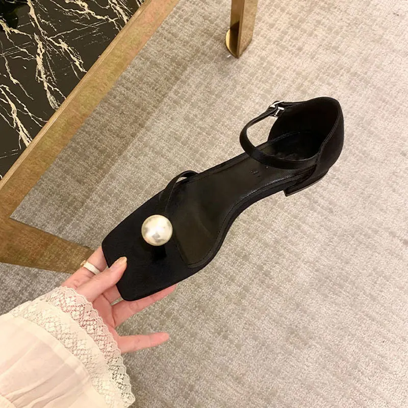 Square Headed Pintoed Flat Sandals for Women with Thick Heels Sandals Adult Casual Women Sandals 2023 New Fashion 
Square Headed Pintoed Flat Sandals for Women with Thick Heels Sandals Adult Casual Women Sandals 2023 New Fashion