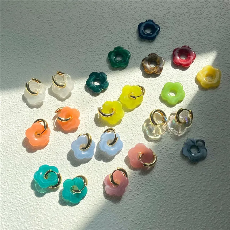 Retro Daisy Flower Resin Earrings Minimal Jewelry Neon Hollow Flower Blossom Acrylic Hoop Earrings Flower-shaped Resin Acetate
Retro Daisy Flower Resin Earrings Minimal Jewelry Neon Hollow Flower Blossom Acrylic Hoop Earrings Flower-shaped Resin Acetate