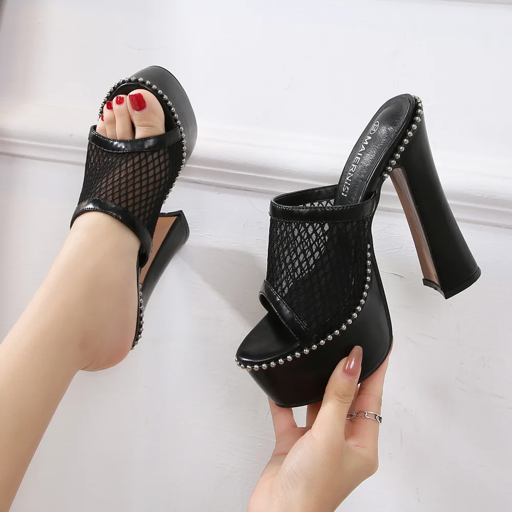 New mesh waterproof platform size high heels thick heels outside wearing rhinestones fairy fashion one word drag sandals
New mesh waterproof platform size high heels thick heels outside wearing rhinestones fairy fashion one word drag sandals