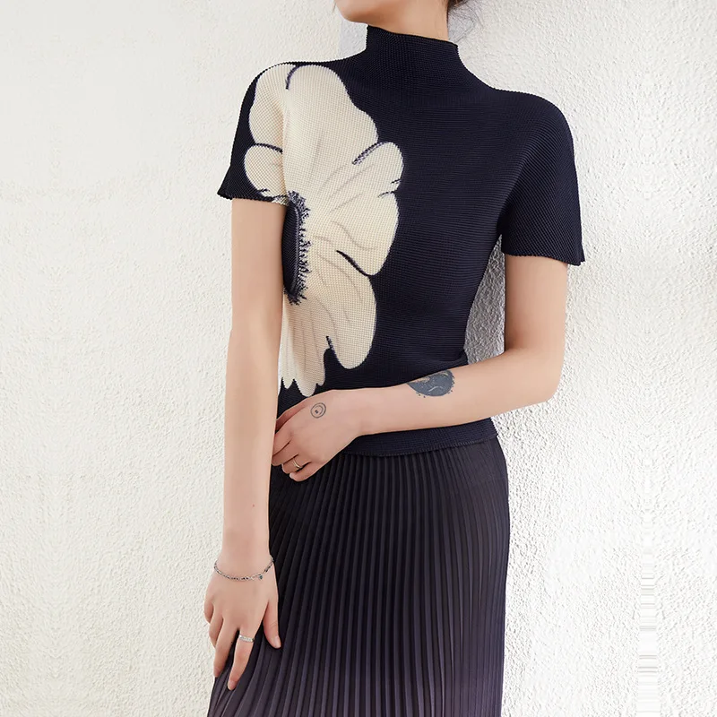 Плиссированная футболка с воротником-стойкой для женщин, Новинка лета 2023, мягкая удобная высокоэластичная шифоновая рубашка большого размера, укороченный топ 
Плиссированная футболка с воротником-стойкой для женщин, Новинка лета 2023, мягкая удобная высокоэластичная шифоновая рубашка большого размера, укороченный топ